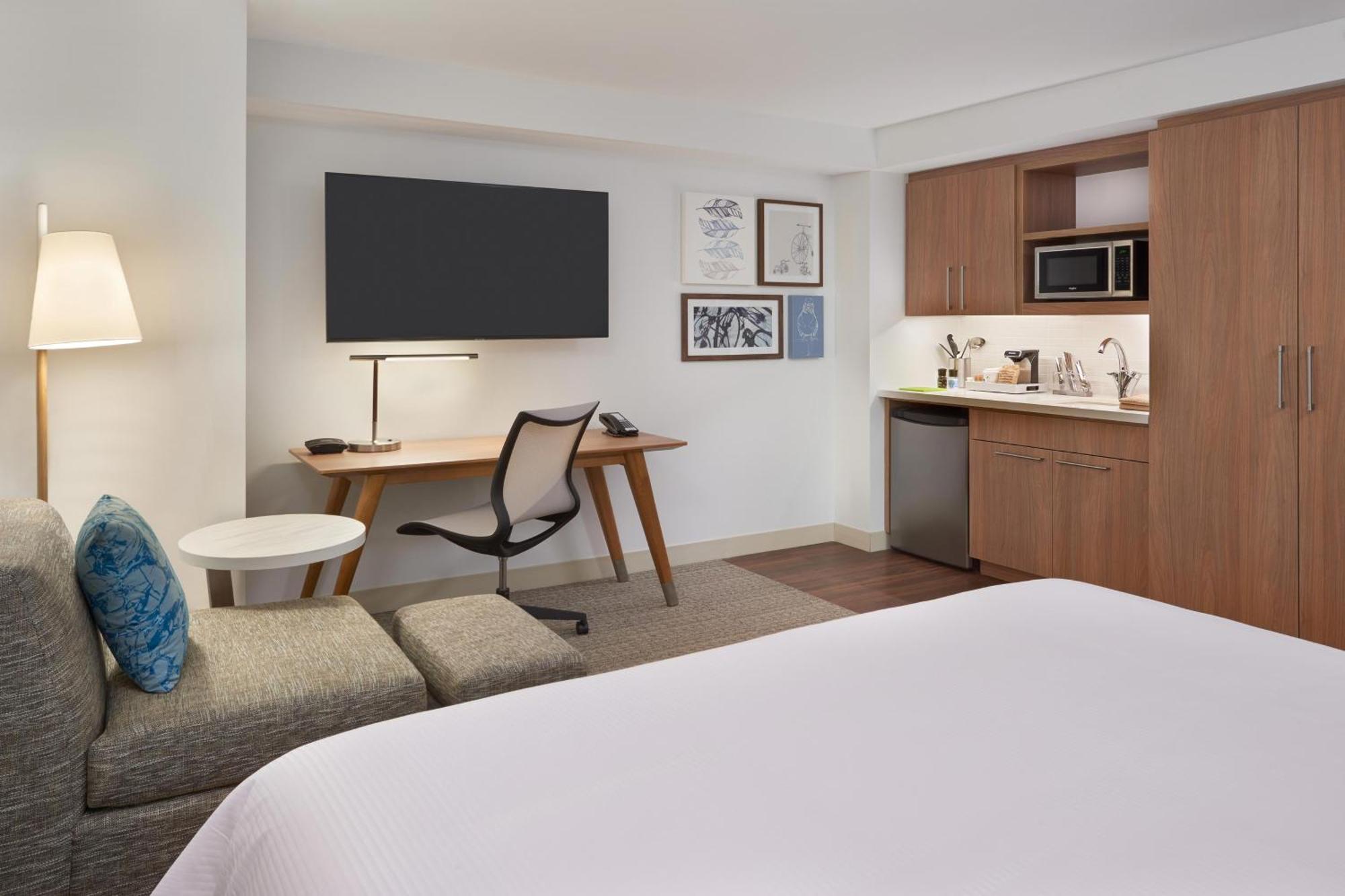 Element Toronto Airport Hotel Mississauga Bagian luar foto
